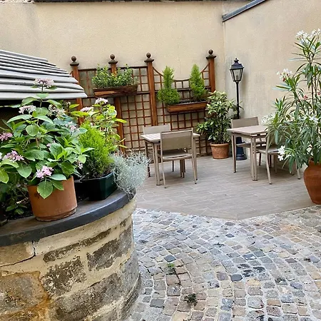 アミラル フォンダリー ホテル 3*