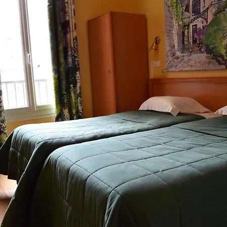 アミラル フォンダリー ホテル パリ