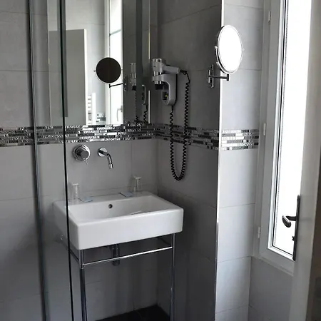 Amiral-fondary Hotel